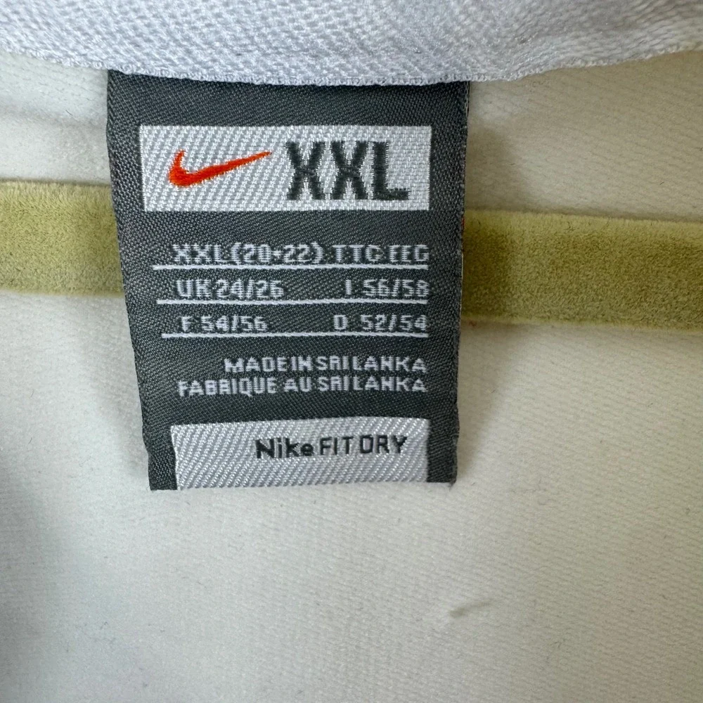 Nike women athletic